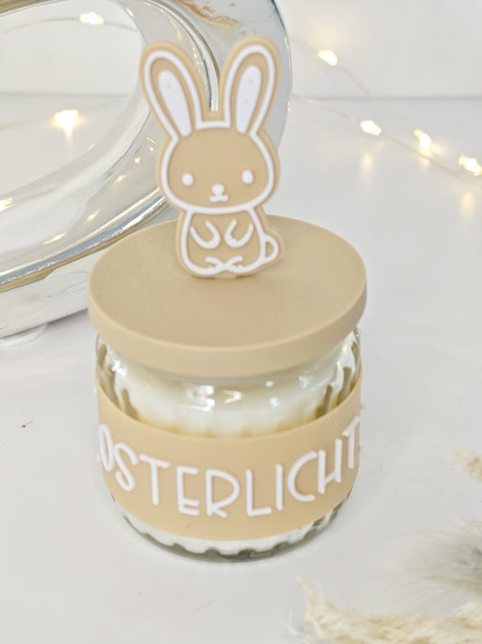 Kleine Oster-Duftkerze mit Herzdeckel & Banderole – Vanille