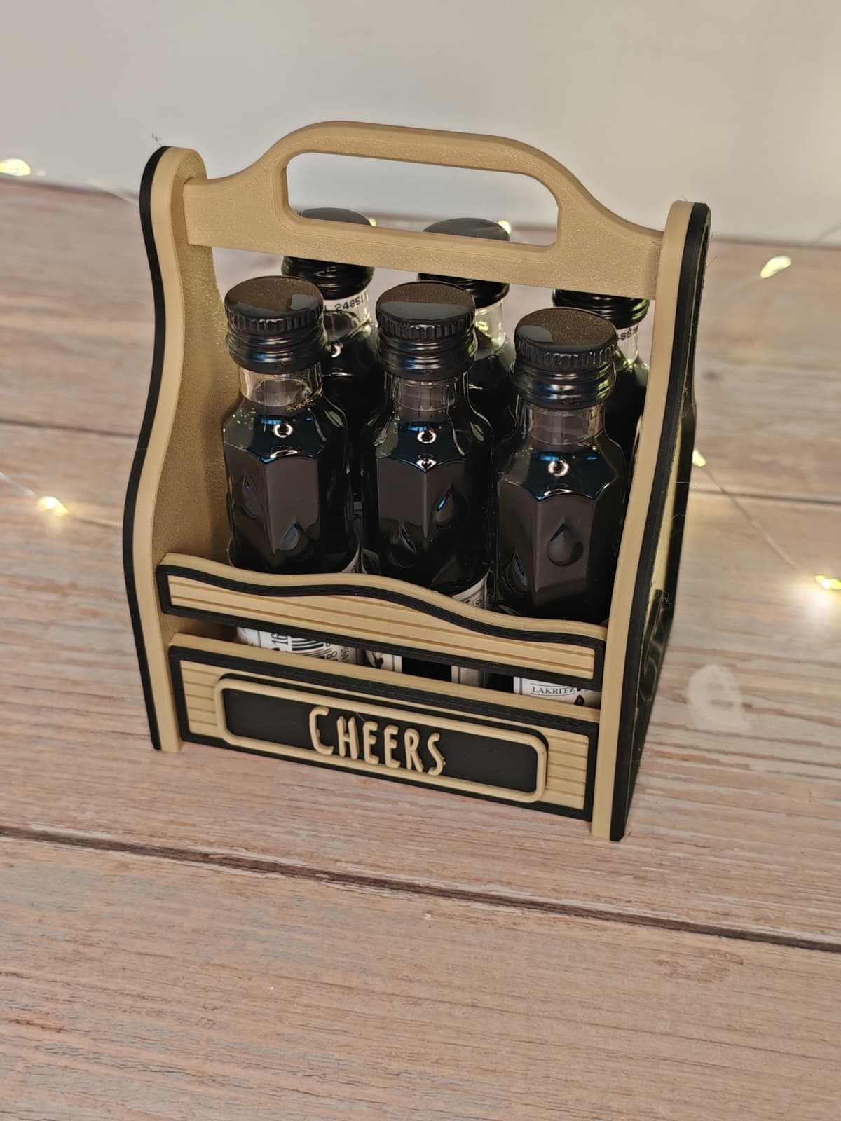 Schnapskorb für 6 Fläschchen – Männerhandtasche & Ladies Edition | Lustige Geschenkidee für Geburtstag, JGA & Silvester