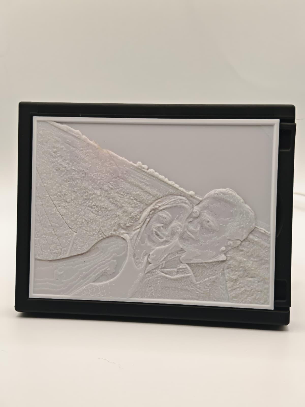 Personalized Lithophane Lamp Your favorite photo as a luminous 3D relief